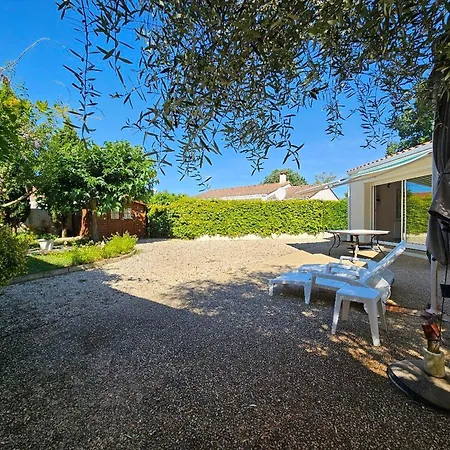 Dom wakacyjny 6 Pers Avec Terrasse, A 900m Centre - Fr-1-476-193